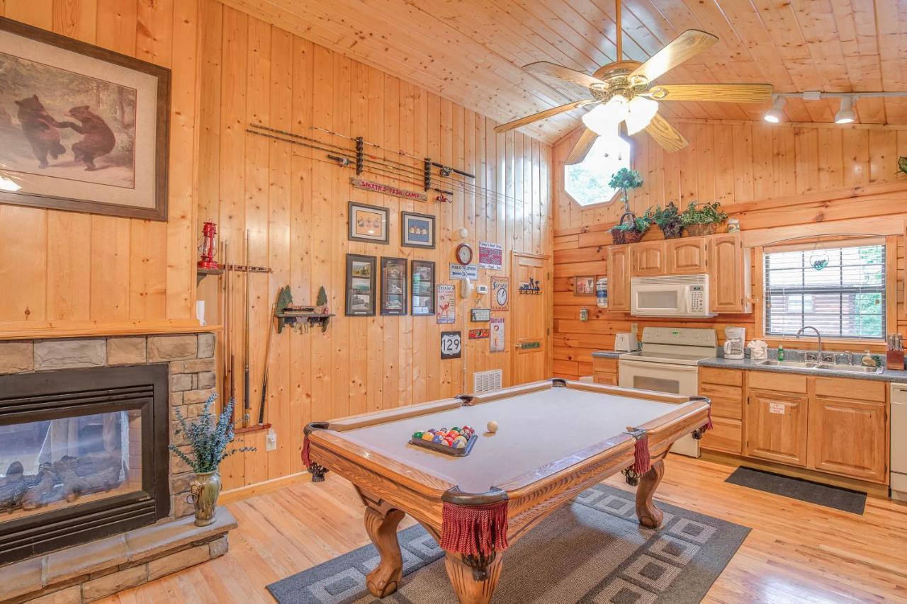 Bear Escape * Sevierville