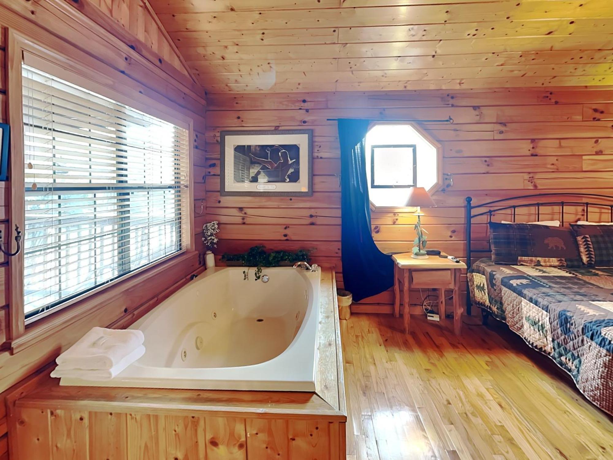 Bear Escape * Sevierville